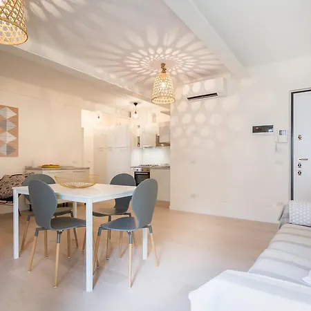 Apartment Precious Rubini *