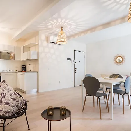 Precious Rubini Apartment Como